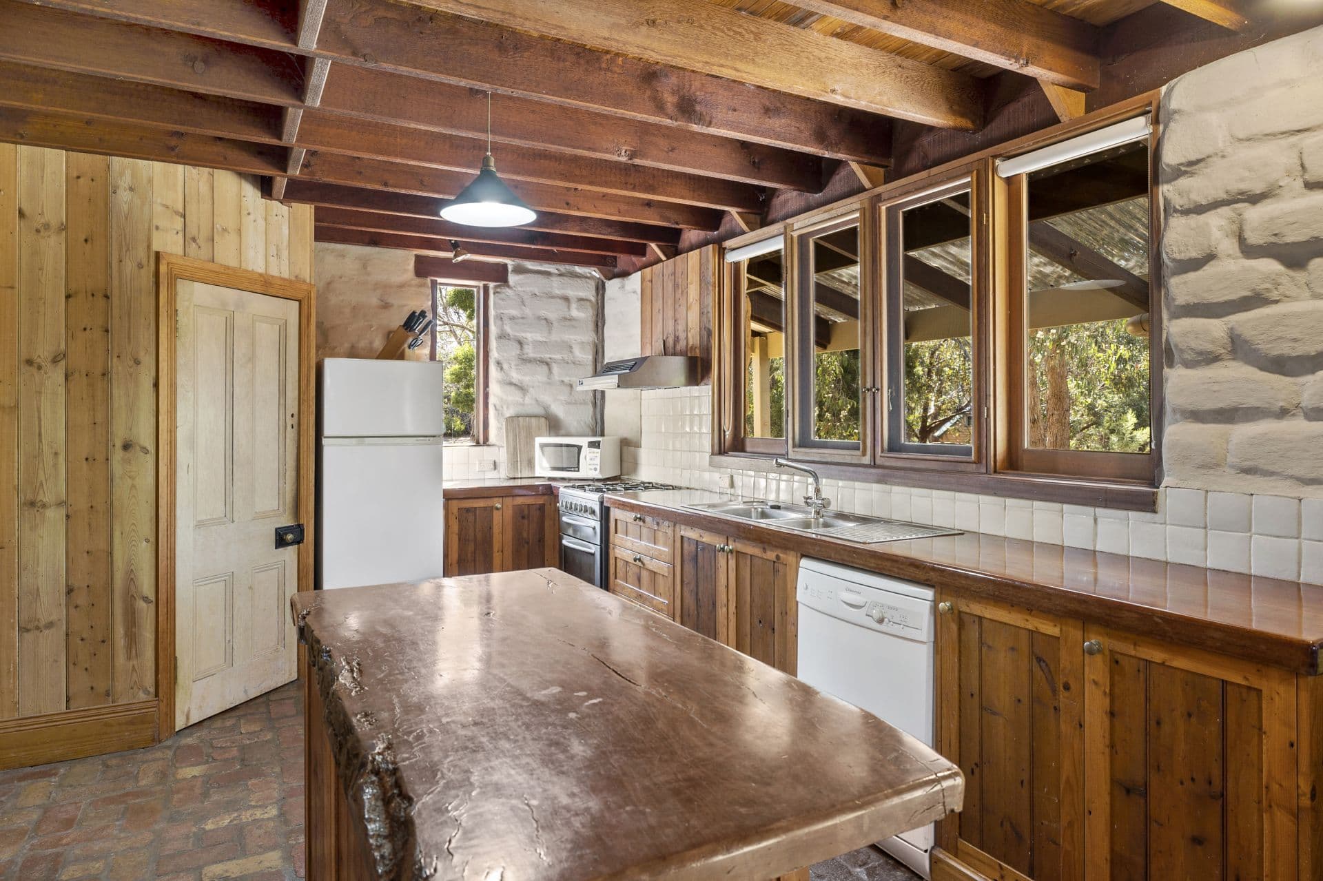 25 Dunloe Court, Bellbrae - Thumbnail 5
