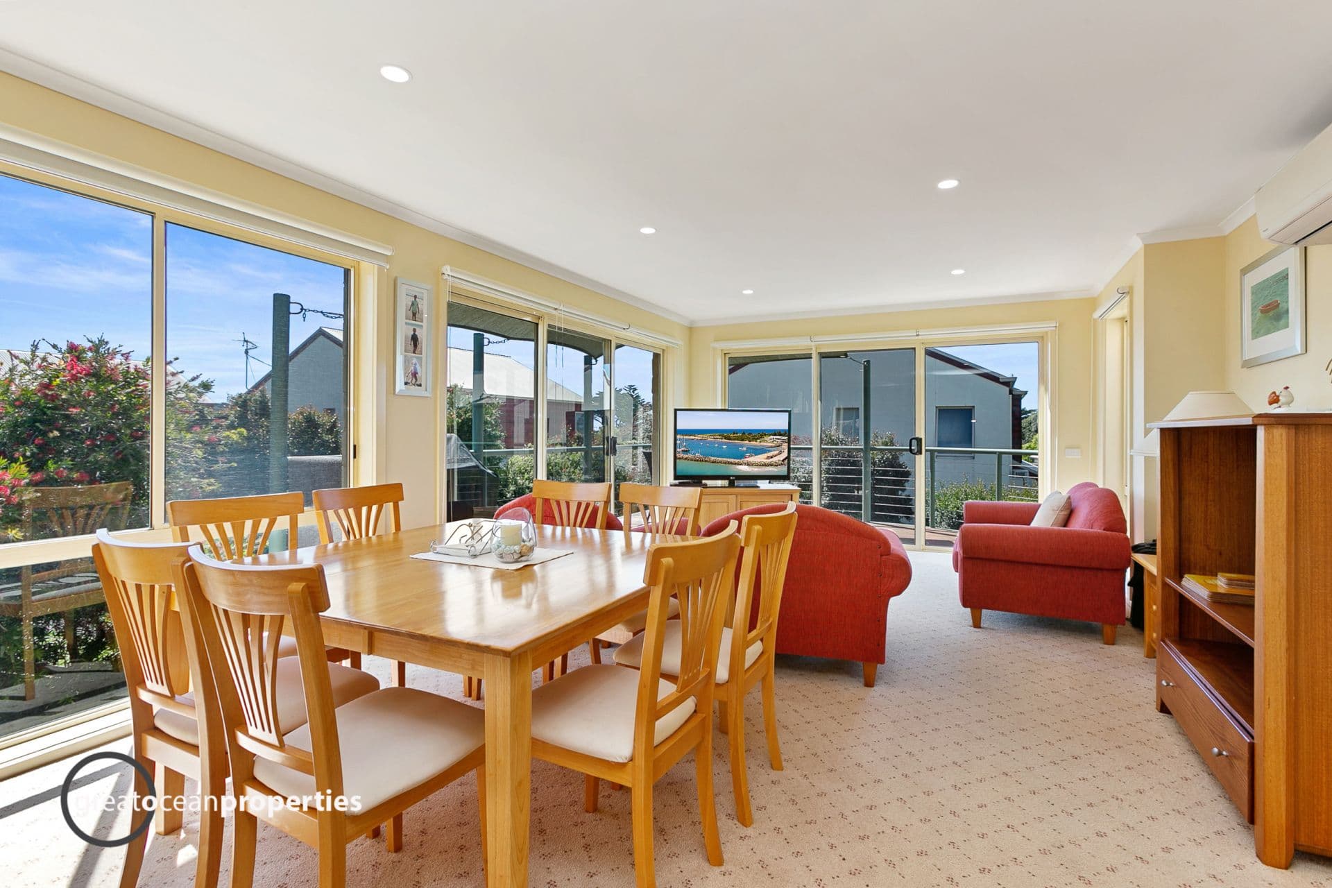 2/10 Murray Street, Apollo Bay - Thumbnail 4