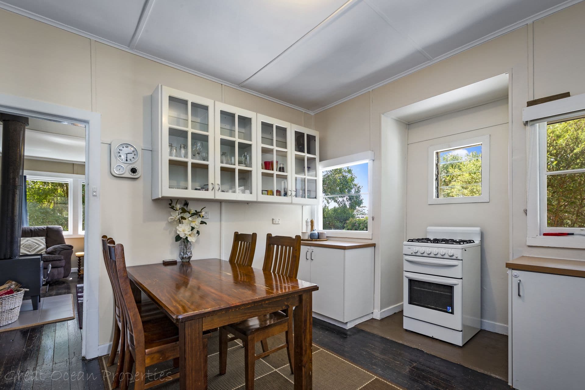 19 Great Ocean Road, Marengo - Thumbnail 6