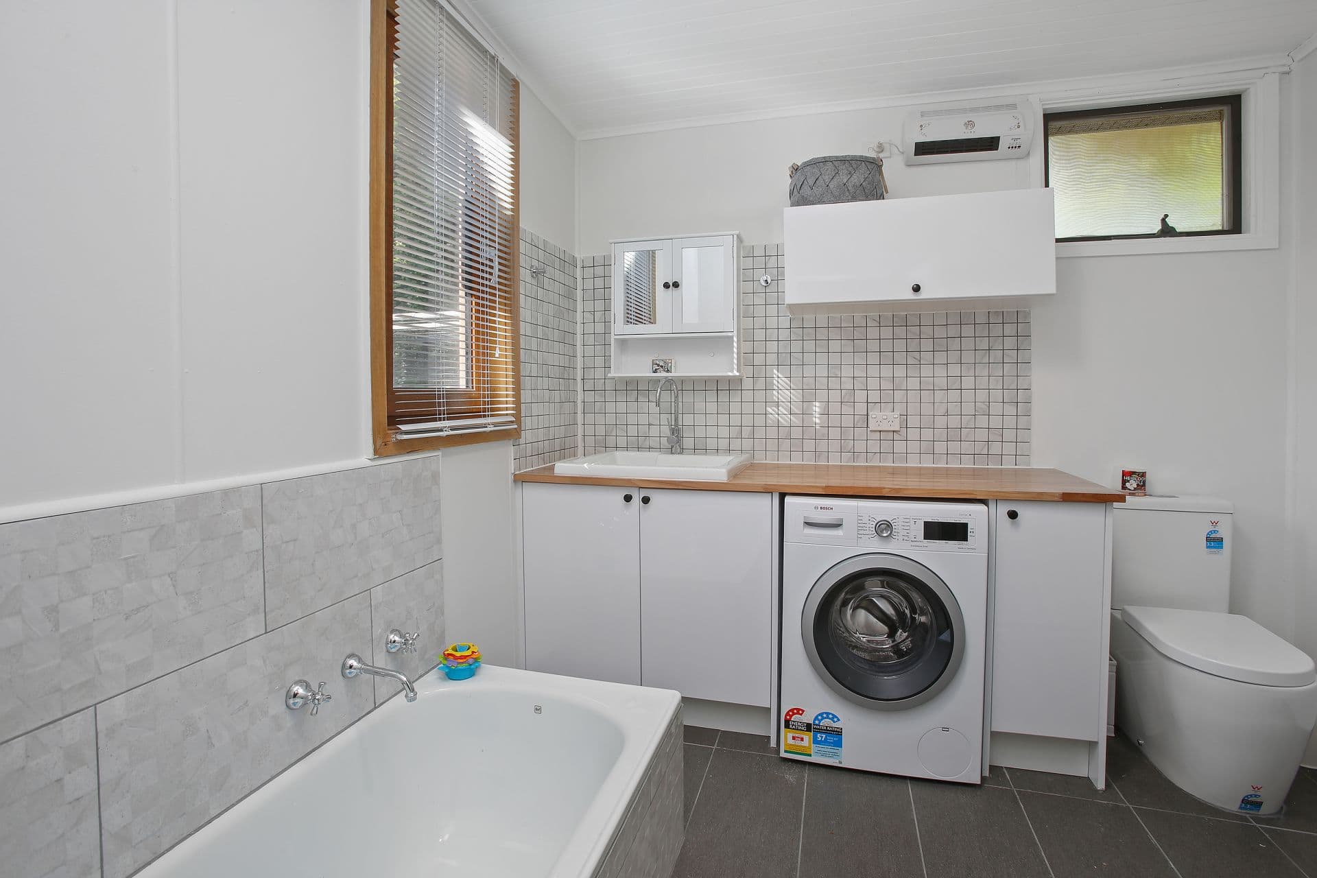 32 Vista Avenue, Skenes Creek - Image 1