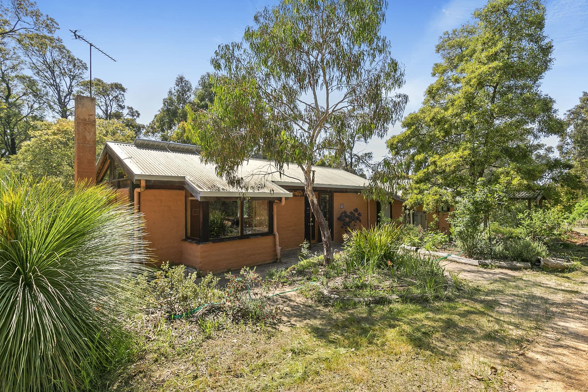 10 Gilbert Street, Aireys Inlet - Thumbnail 2