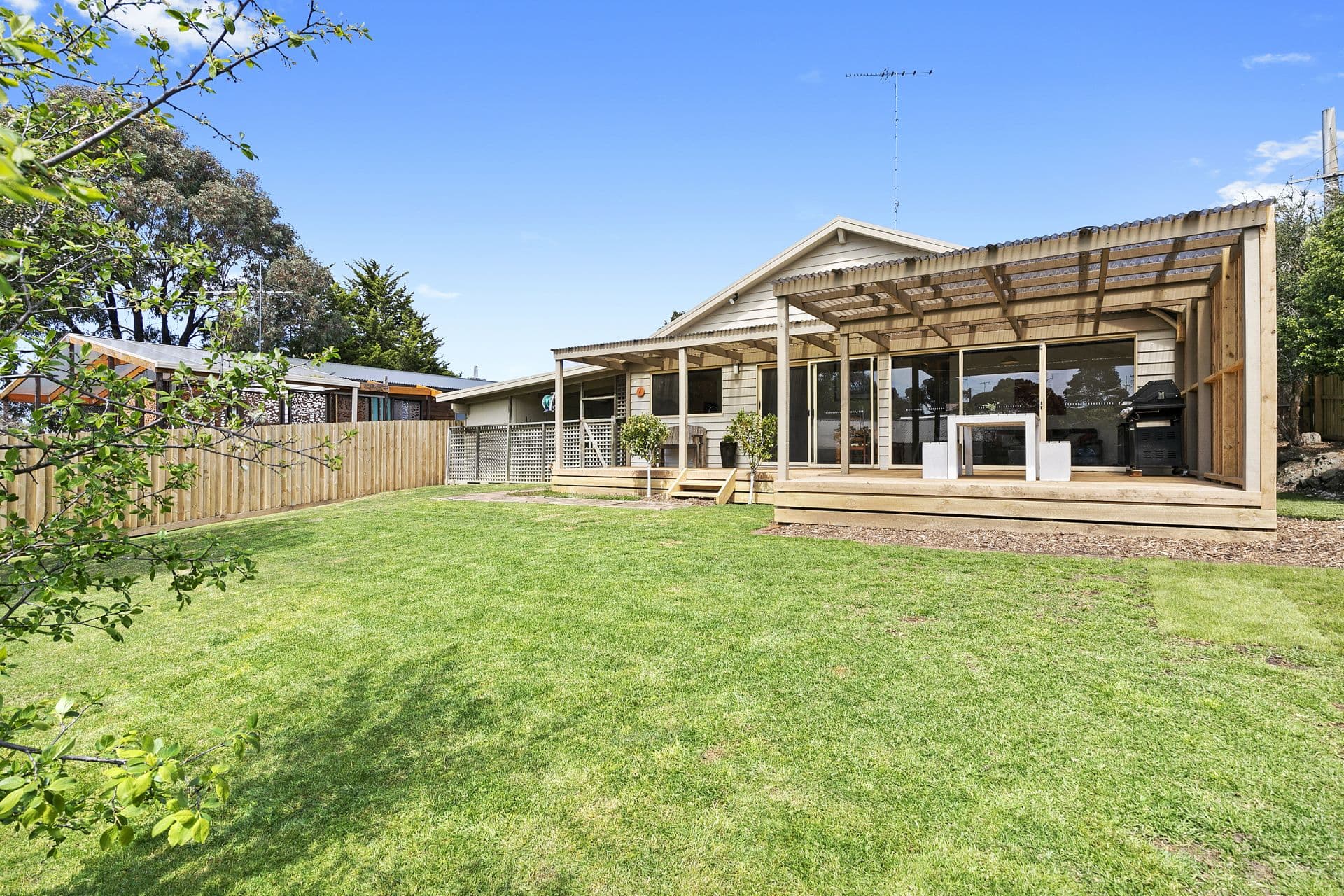 28 Kirkmore Avenue, Jan Juc - Thumbnail 2