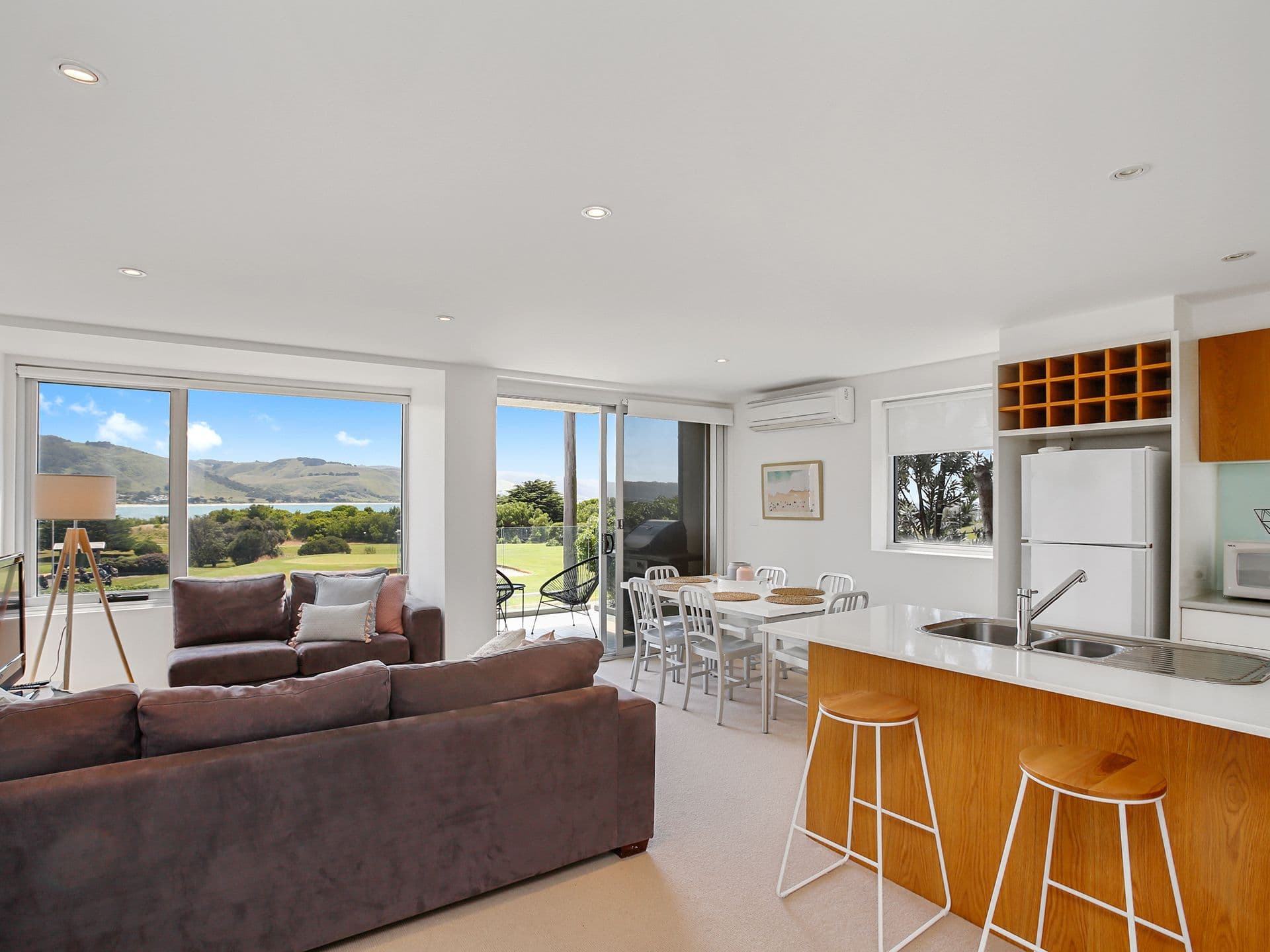 9/17-19 Nelson Street, Apollo Bay - Thumbnail 2