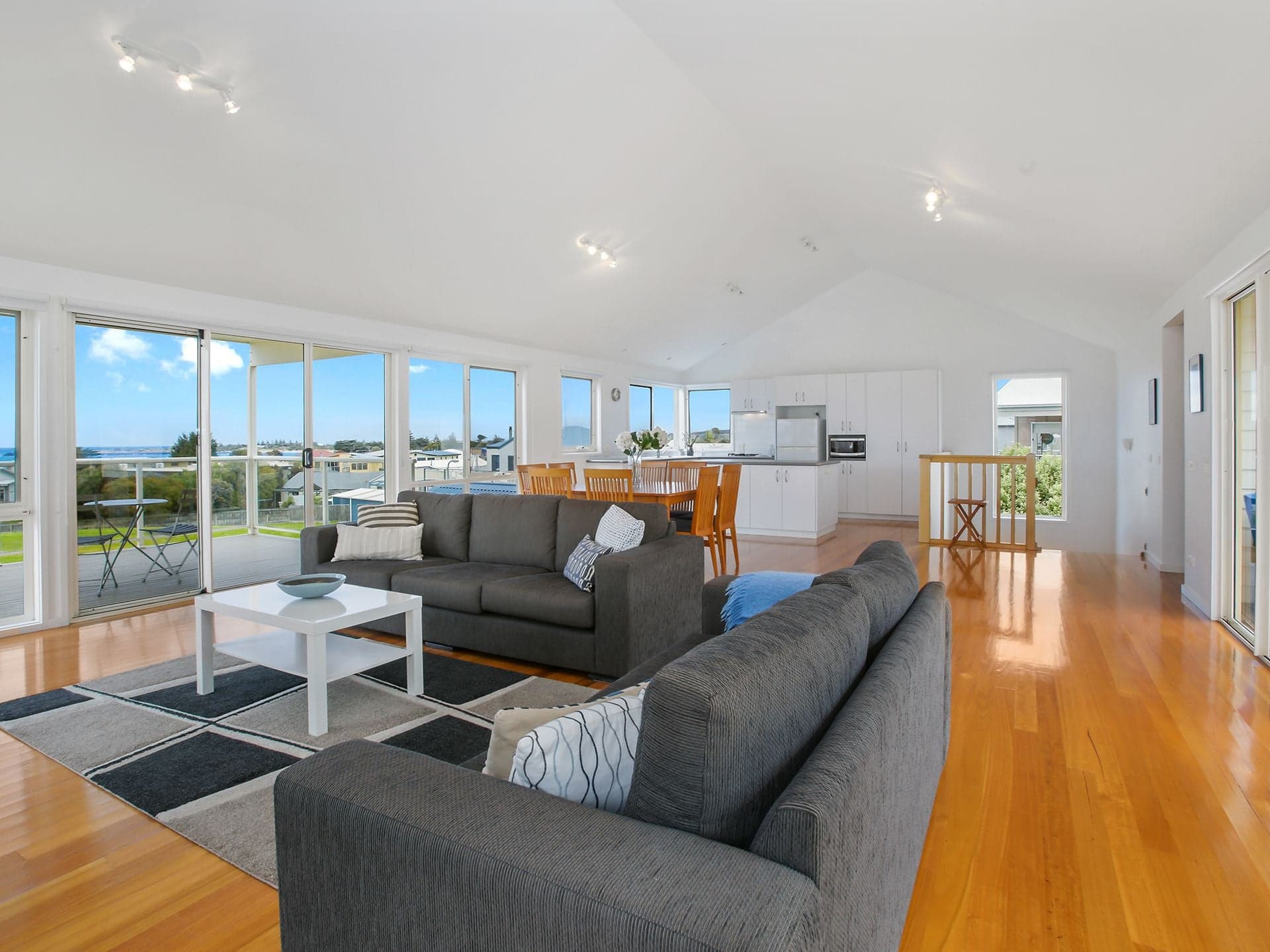 22 Seaview Drive, Apollo Bay - Thumbnail 6