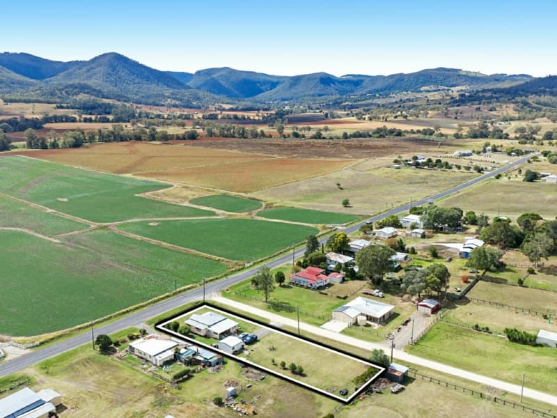 72 Acacia Street, Killarney, Killarney - Image 1