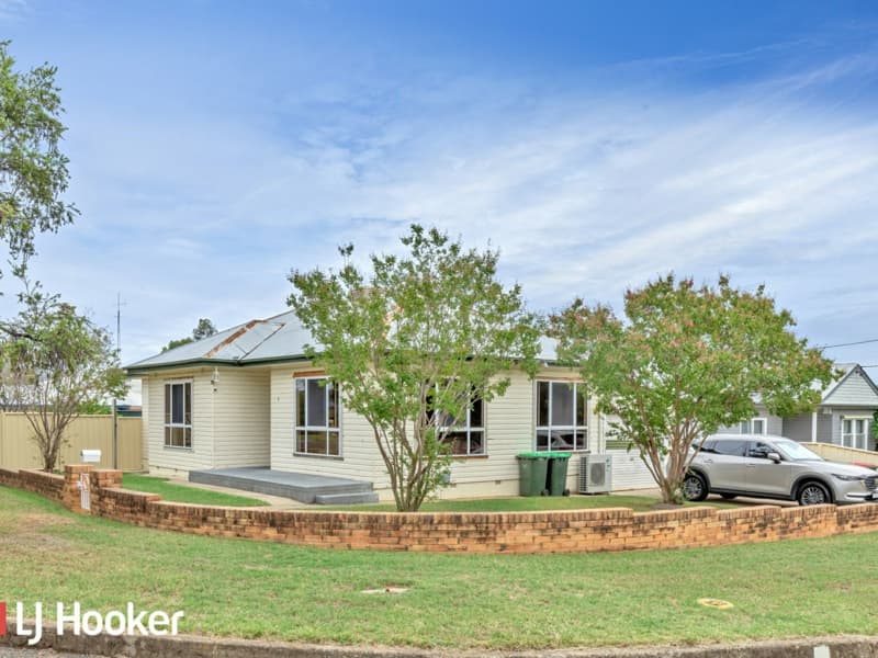 1B Parry Street, West Tamworth, West Tamworth - Image 1