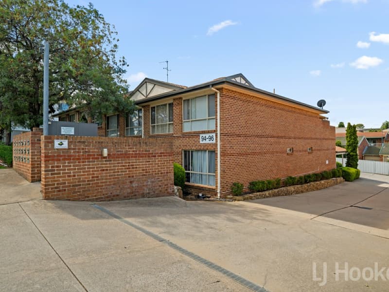 1/94 Collett Street, Queanbeyan, Queanbeyan - Image 1
