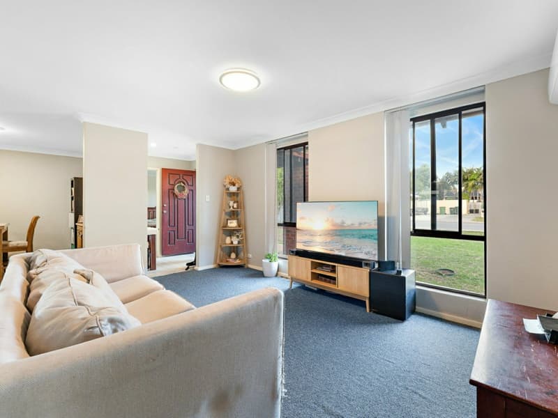 4 Kalmia Way, Forrestfield, Forrestfield - Image 1