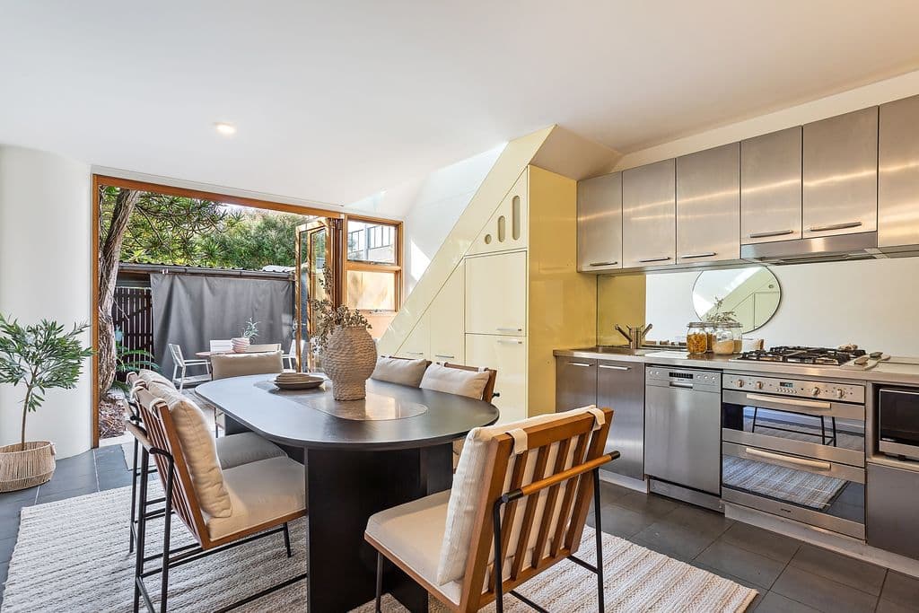 13 Buckland Street, Alexandria - Thumbnail 6