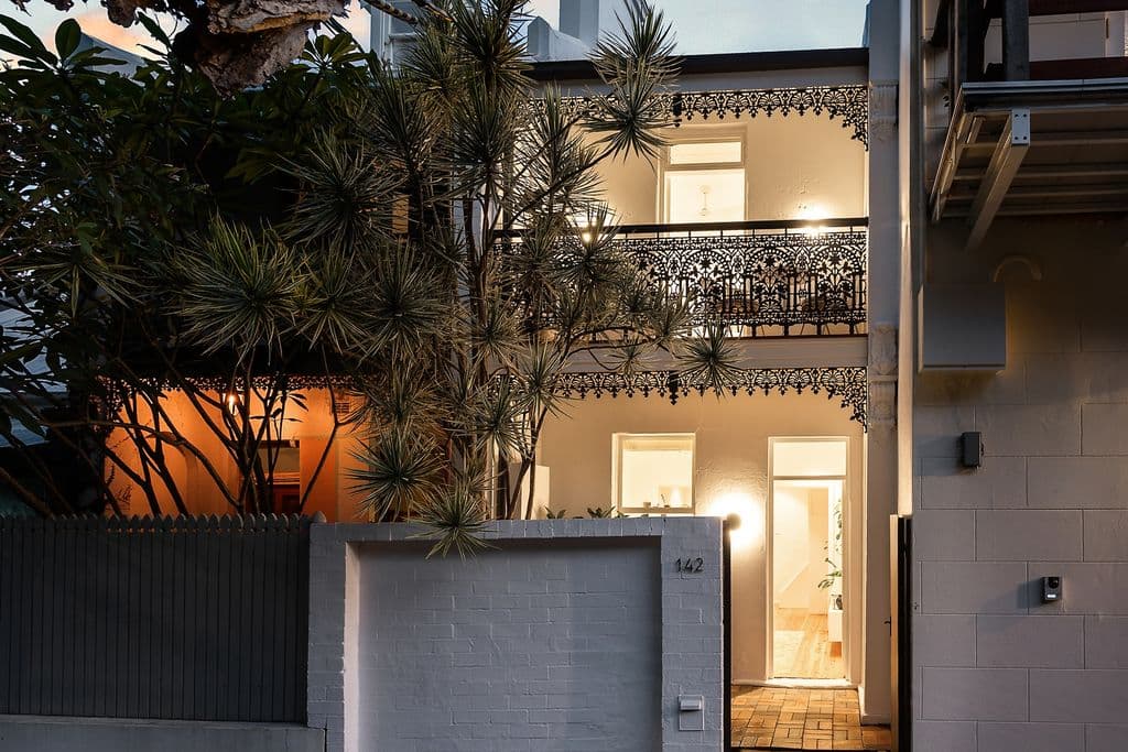 142 Henderson Road, Alexandria - Image 1