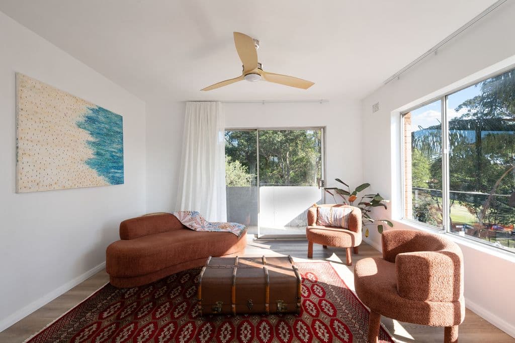 3/20 Regent Street, Dee Why - Image 1