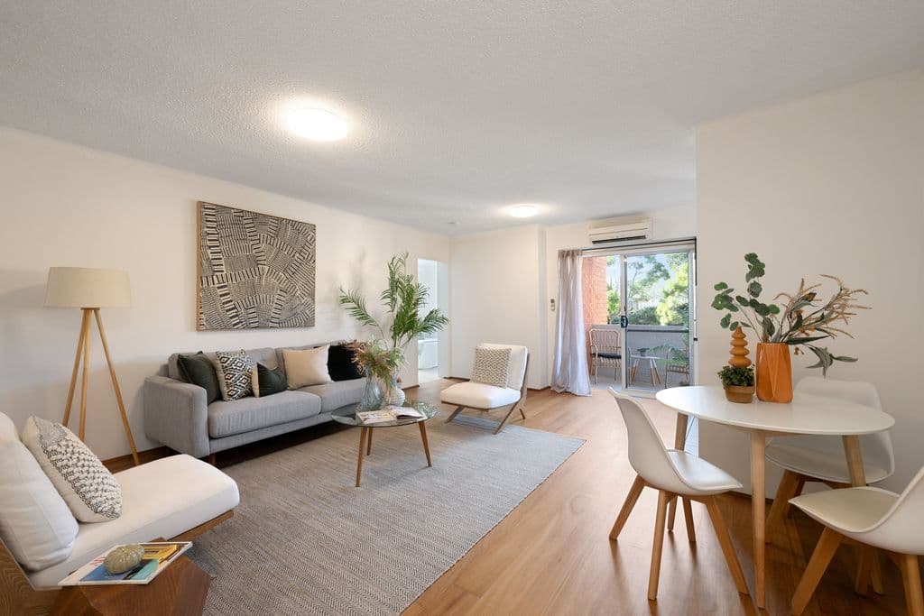 6/7-9 Clarence Street, Dee Why - Image 1