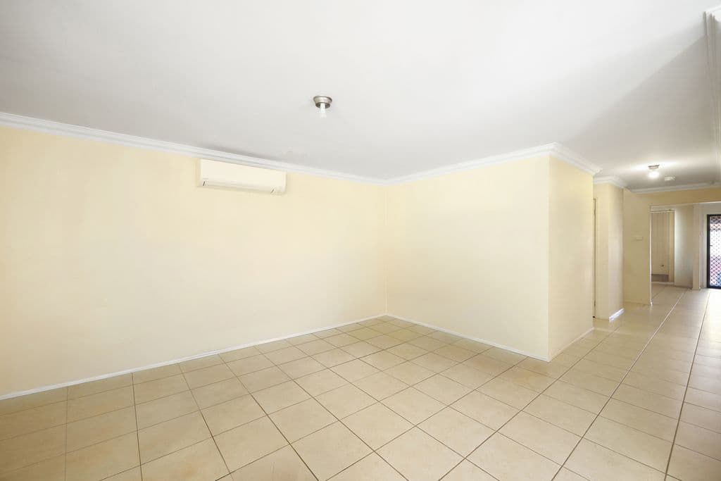 22b Joshua Moore Drive, Horningsea Park - Thumbnail 5
