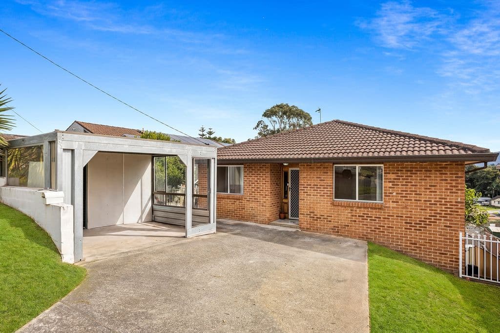 95 Hassan Street, Lake Heights - Image 1