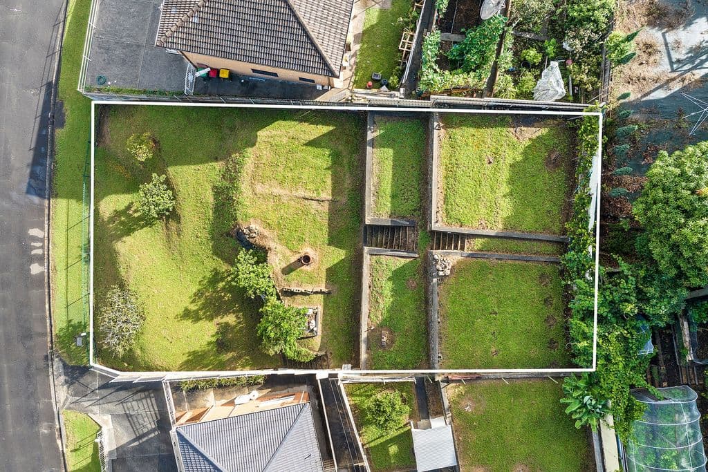 11 Jackson Avenue, Warrawong - Thumbnail 2