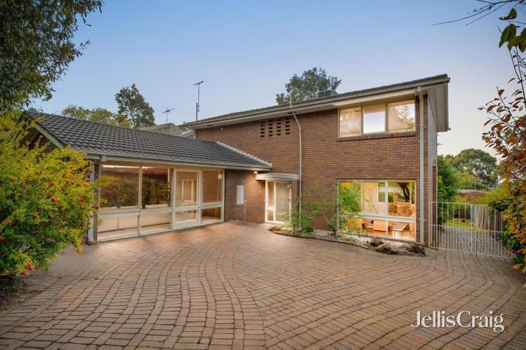 11 Kalimna Crescent, Doncaster, Doncaster - Image 1