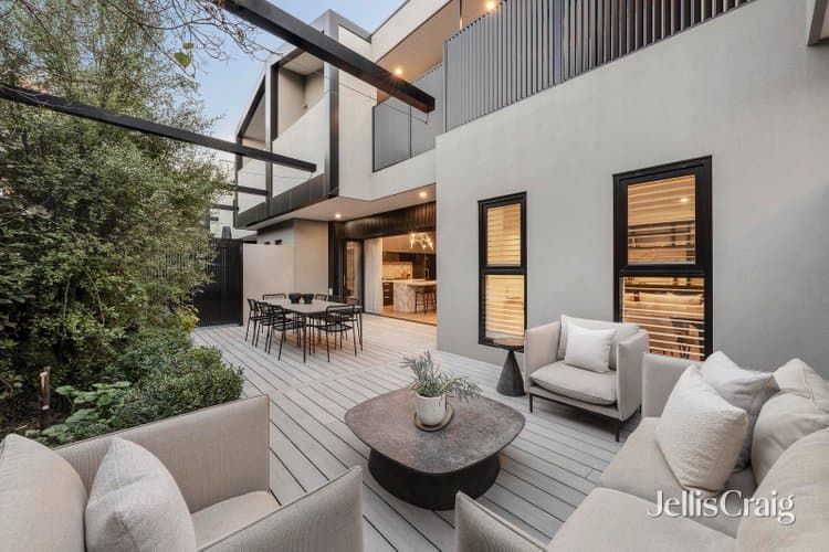 2/520 Tooronga Road, Hawthorn East, Hawthorn East - Image 1