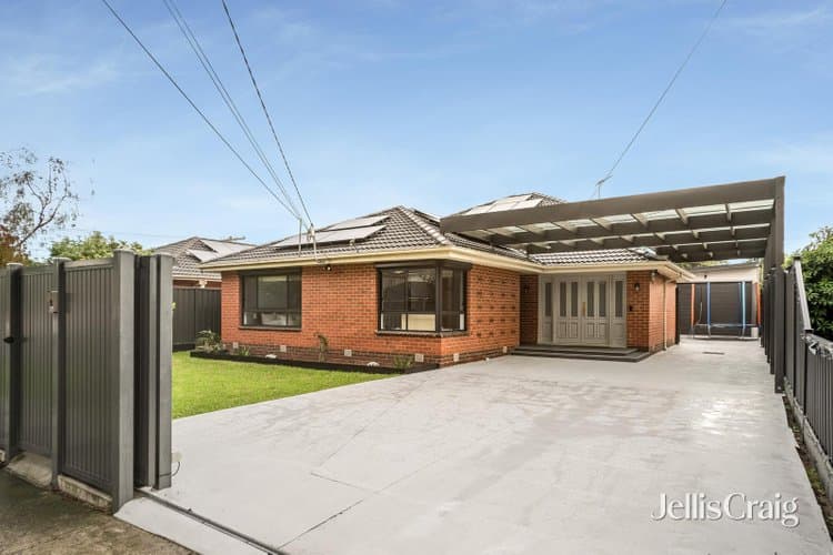 37 Eunice Drive, Cheltenham, Cheltenham - Image 1