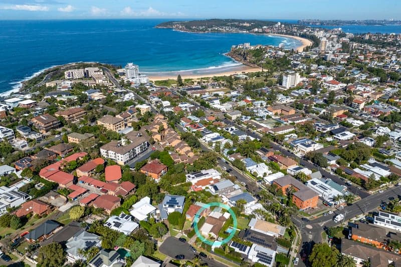 1 Graham Avenue, Freshwater - Image 1