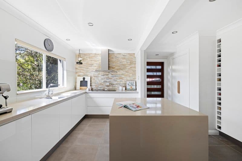 30 Southern Cross Way, Allambie Heights - Thumbnail 6
