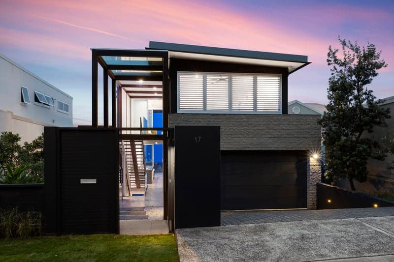 17 The Drive, Freshwater - Image 1