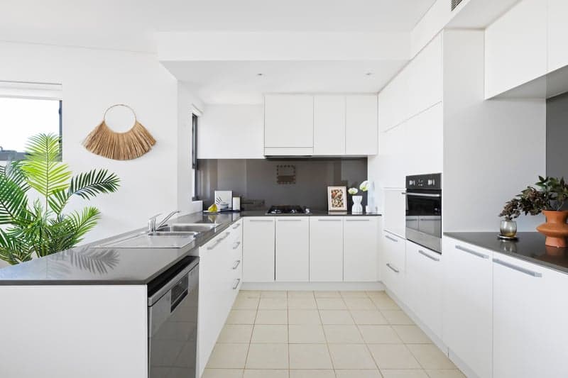 202/6 Sylvan Avenue, Balgowlah - Thumbnail 3