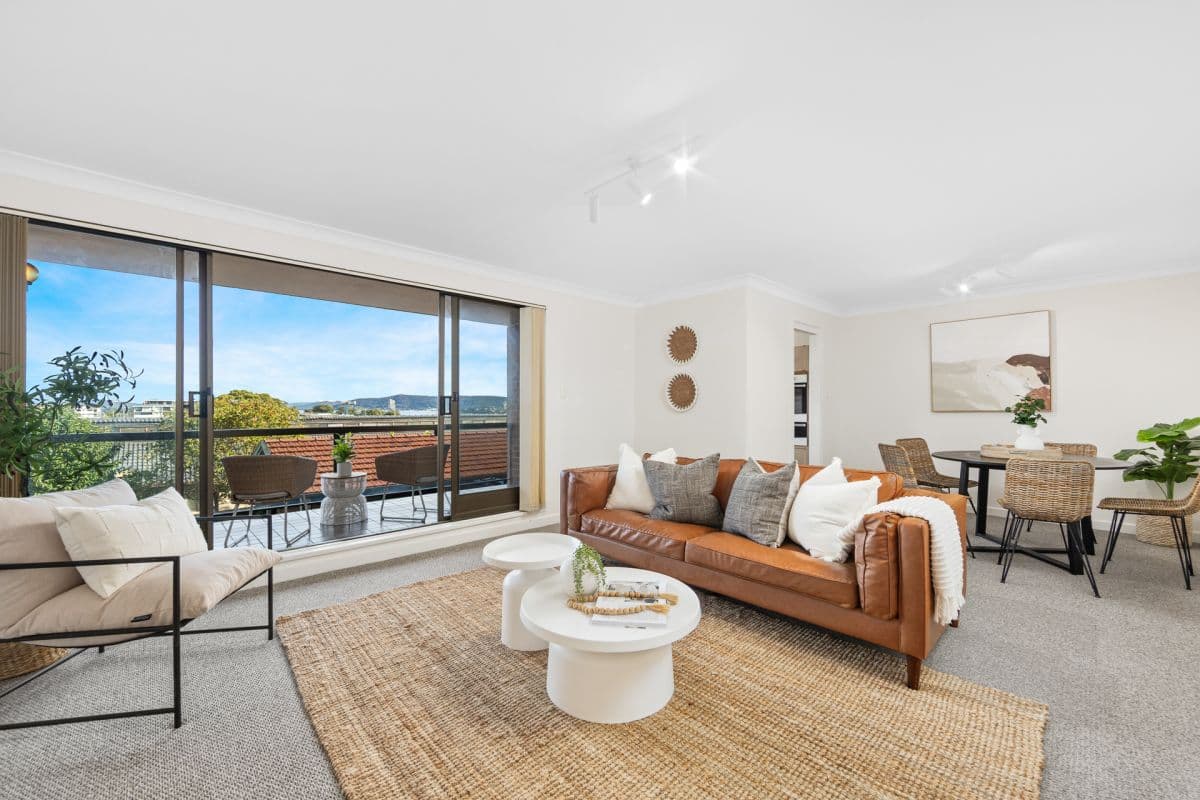 1/3 Joseph Lloyd Close, Gosford, NSW, Gosford - Thumbnail 2