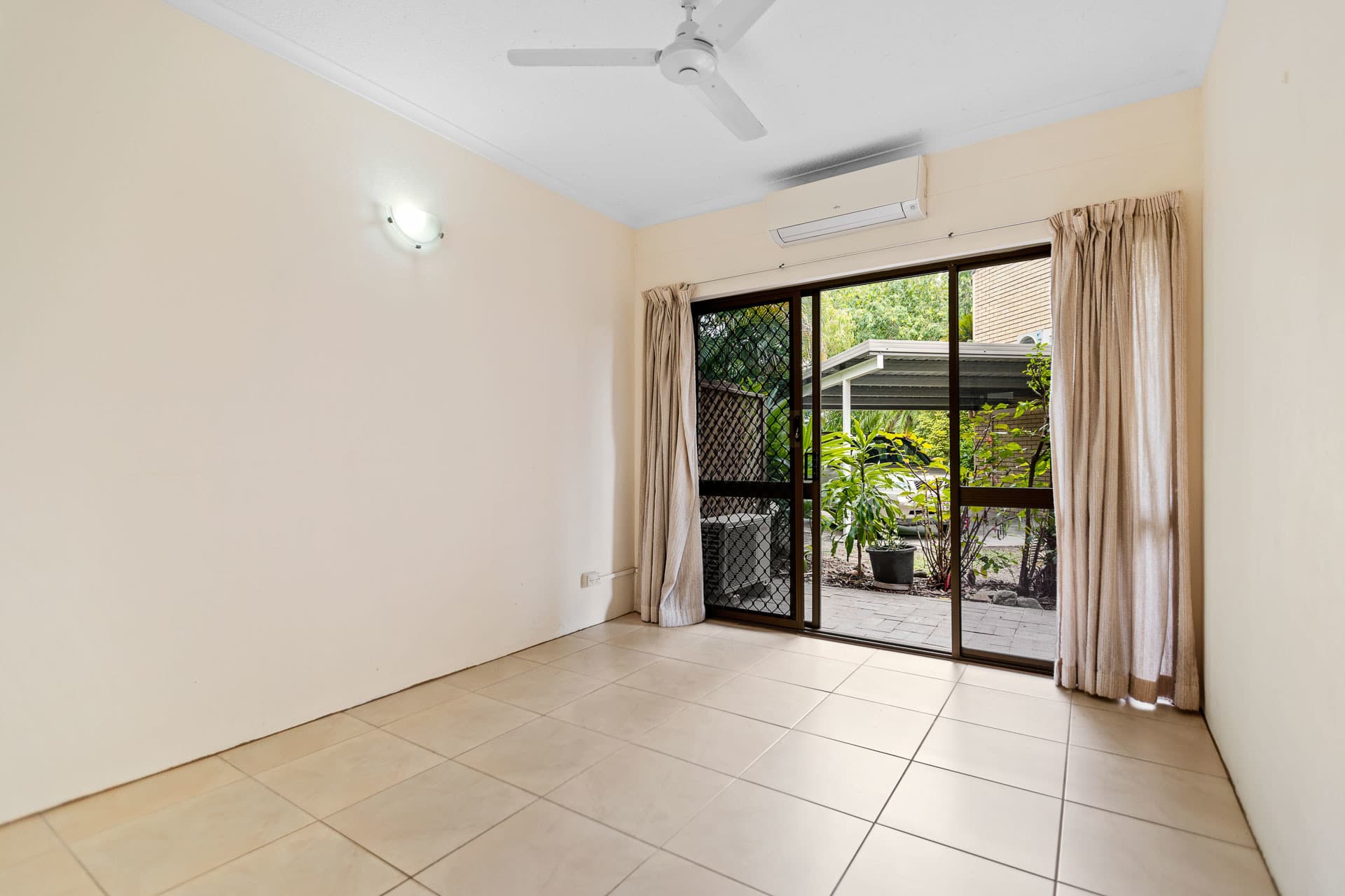 1/21-31 Poinciana Street, Holloways Beach, Holloways Beach - Thumbnail 7