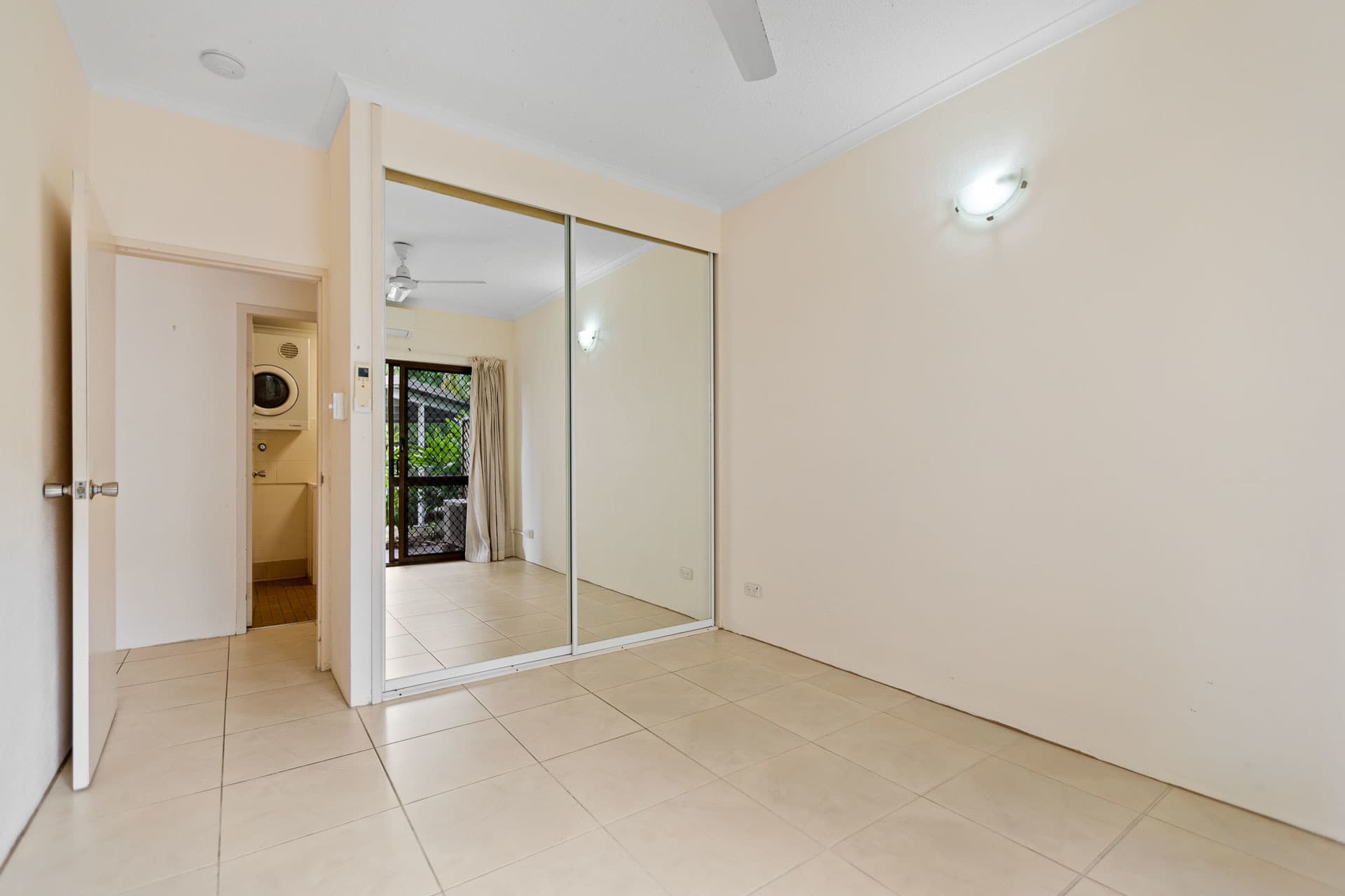 1/21-31 Poinciana Street, Holloways Beach, Holloways Beach - Thumbnail 8