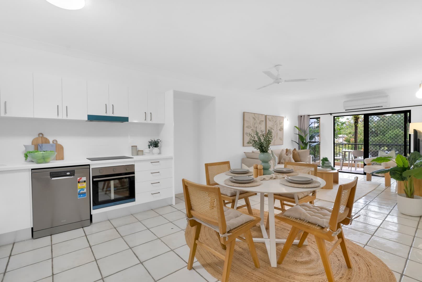 5/2-4 McGuigan Street, Earlville, Earlville - Image 1