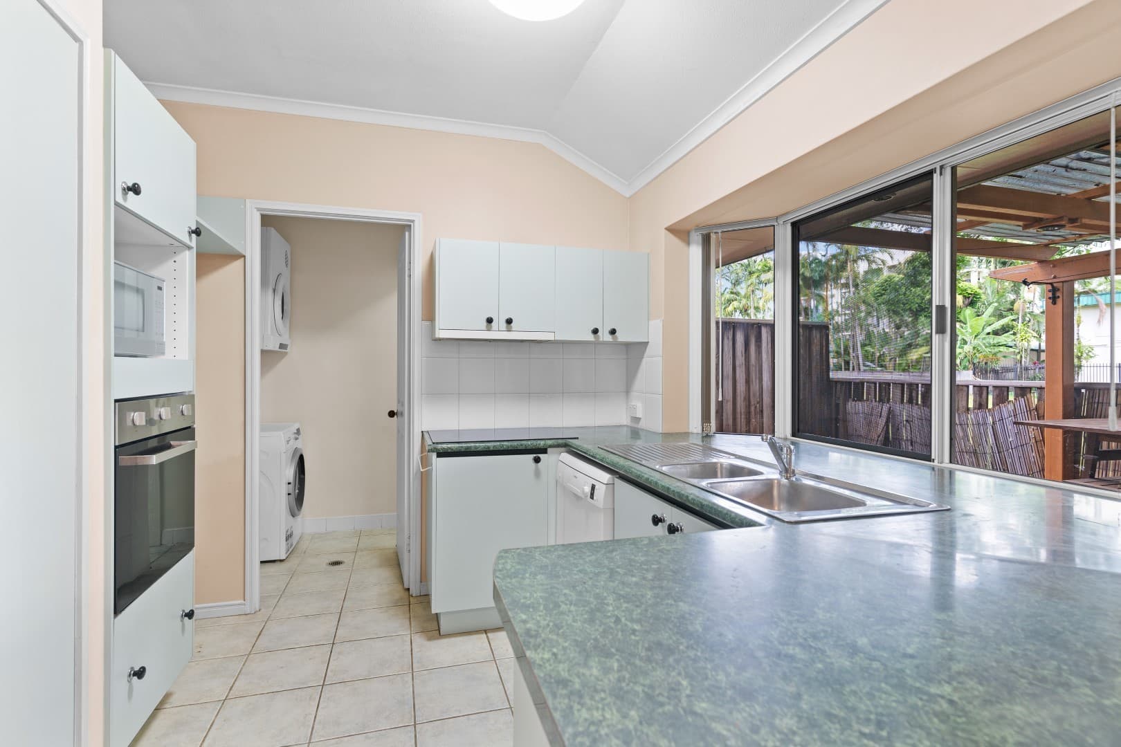 8/67-71 Digger Street, Cairns North, Cairns North - Thumbnail 6