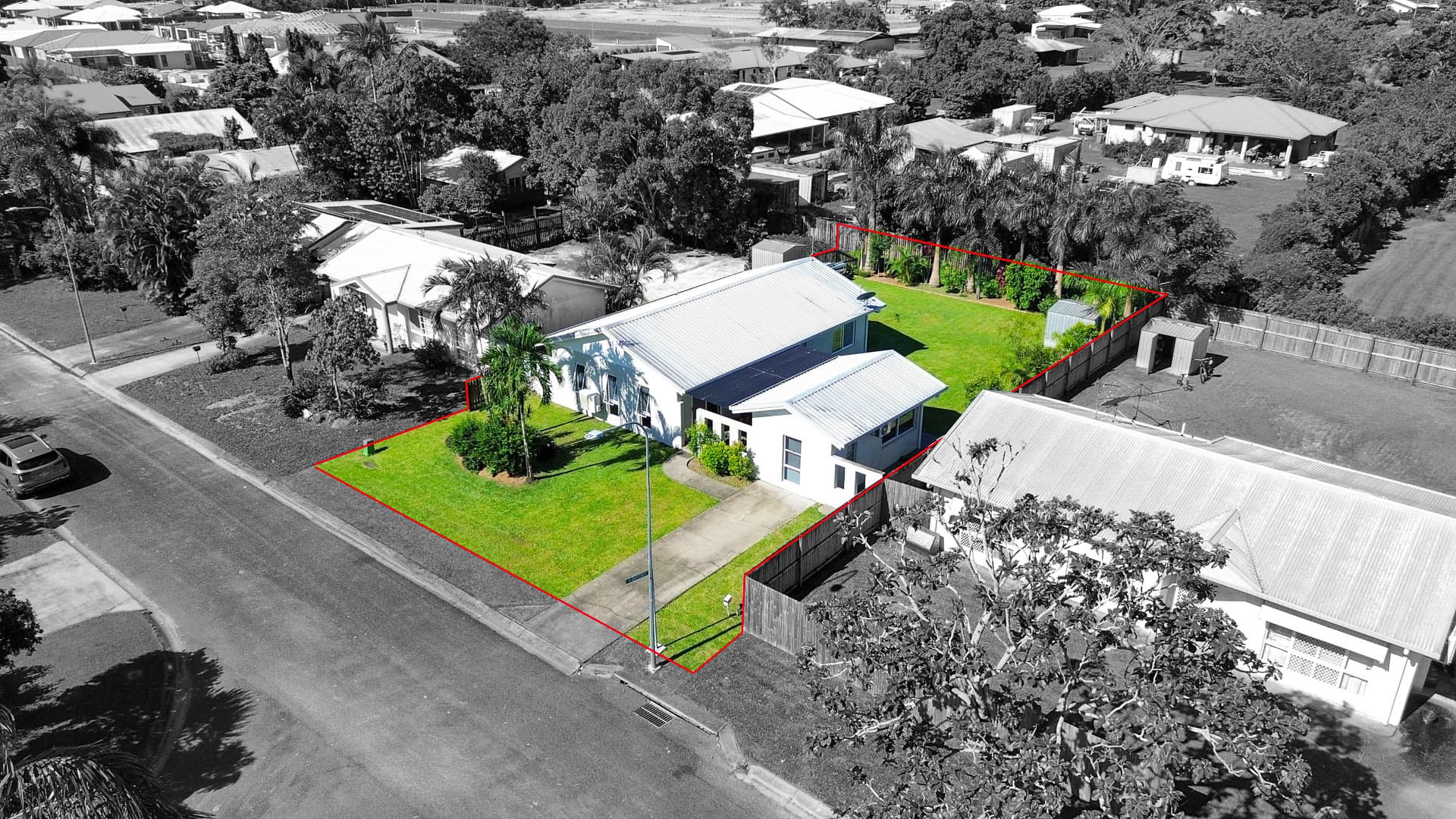 16 Harlequin Street, White Rock, White Rock - Thumbnail 2