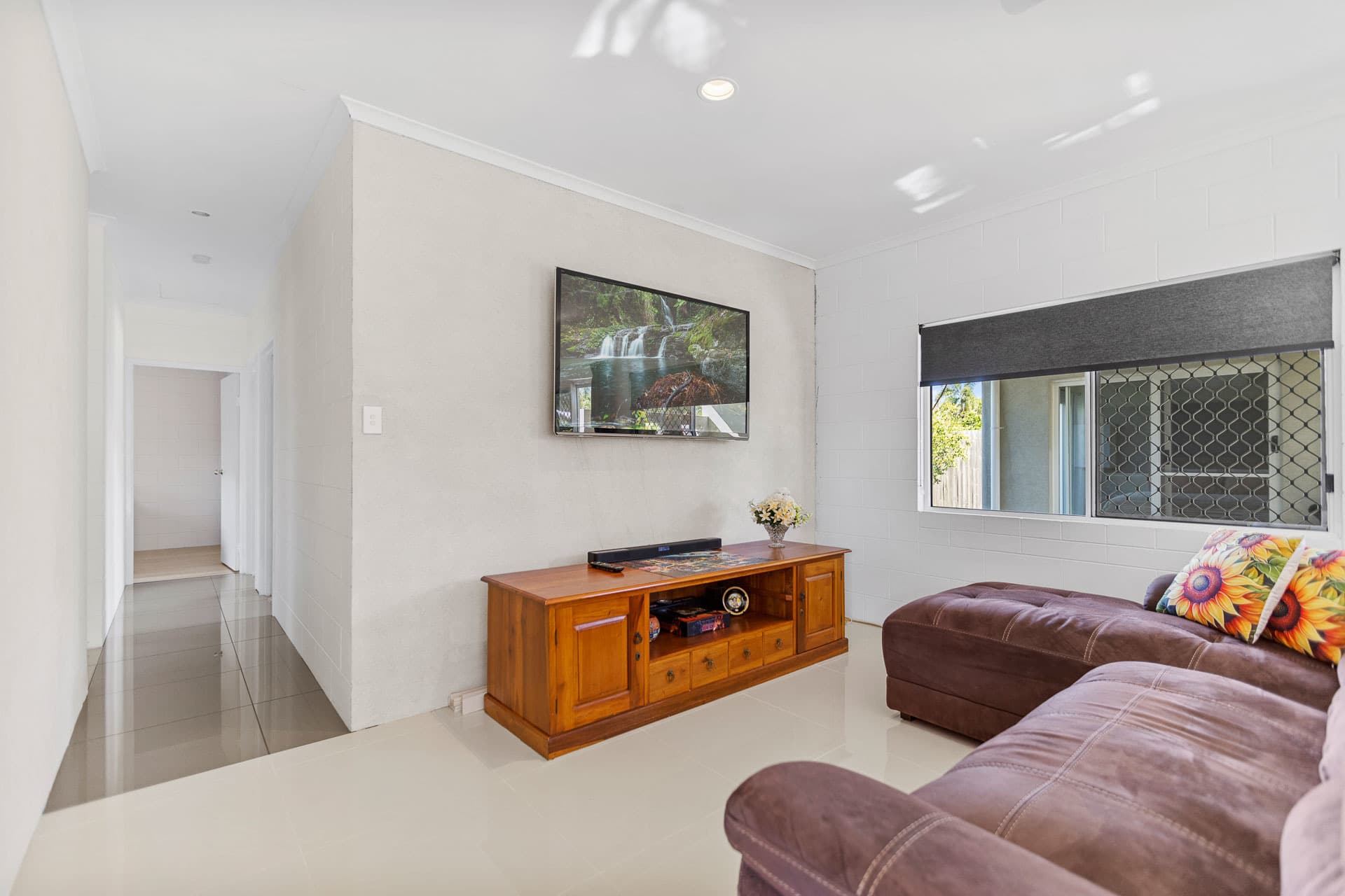 16 Harlequin Street, White Rock, White Rock - Thumbnail 5
