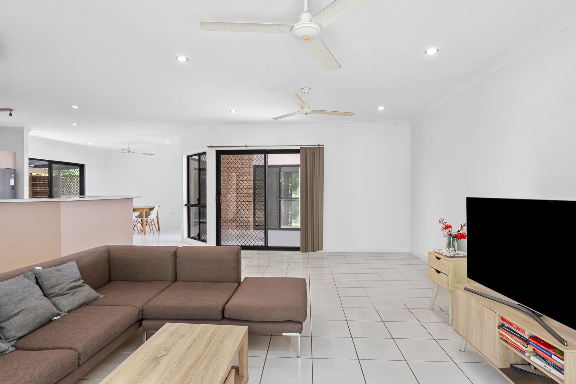 4 Treetop Drive, Mount Sheridan, Mount Sheridan - Thumbnail 7