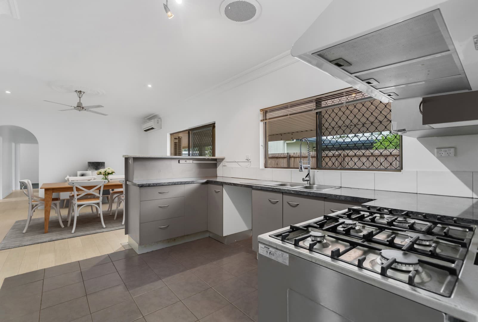 38-40 Lyndel Drive, Woree, Woree - Thumbnail 7