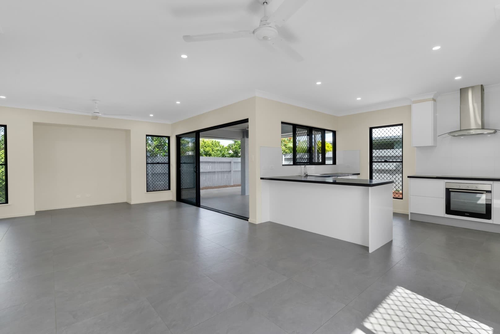 36 The Avenue, Trinity Park, Trinity Park - Thumbnail 5