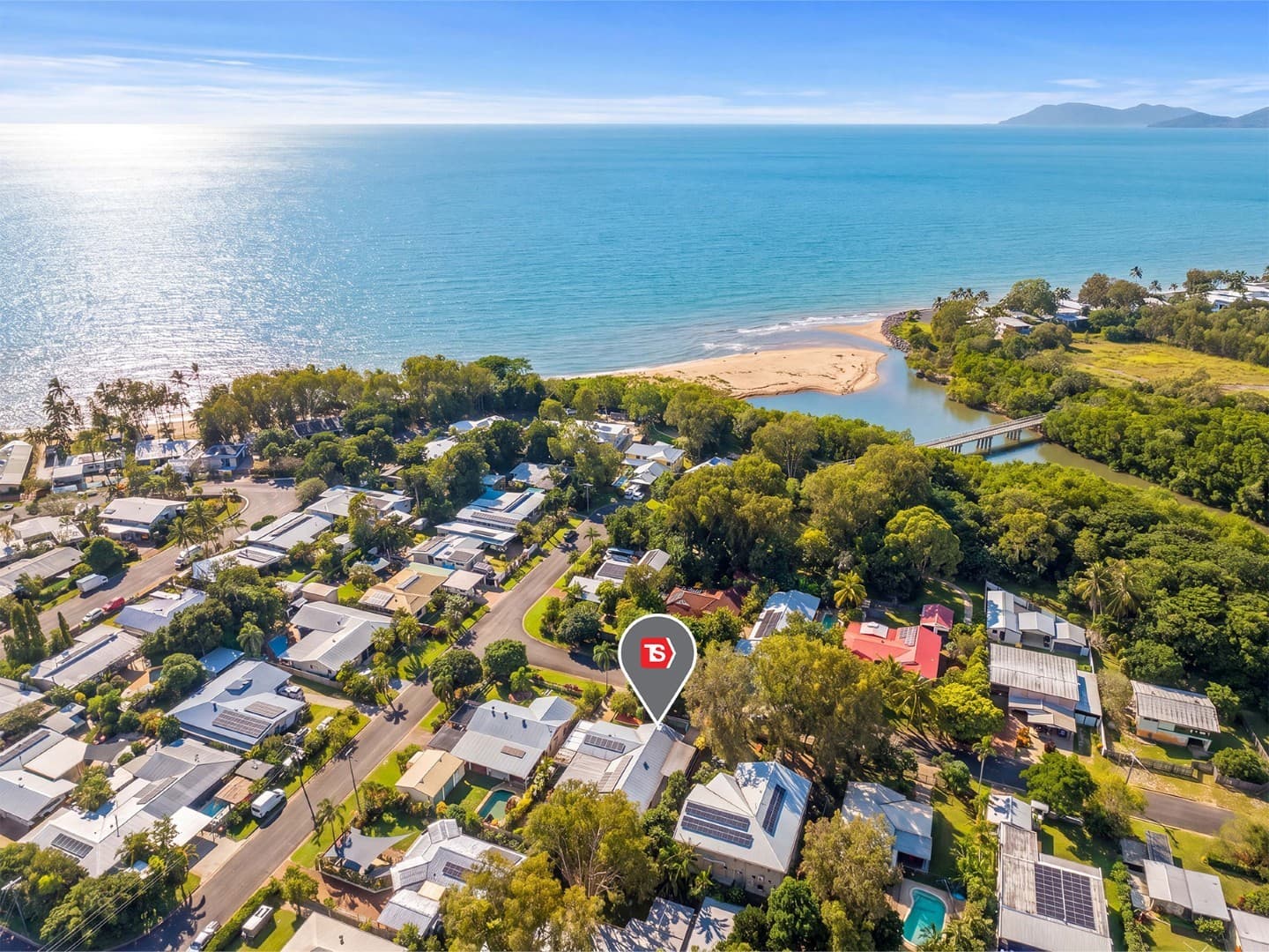 9 Gerbera Street, Holloways Beach, Holloways Beach - Image 1