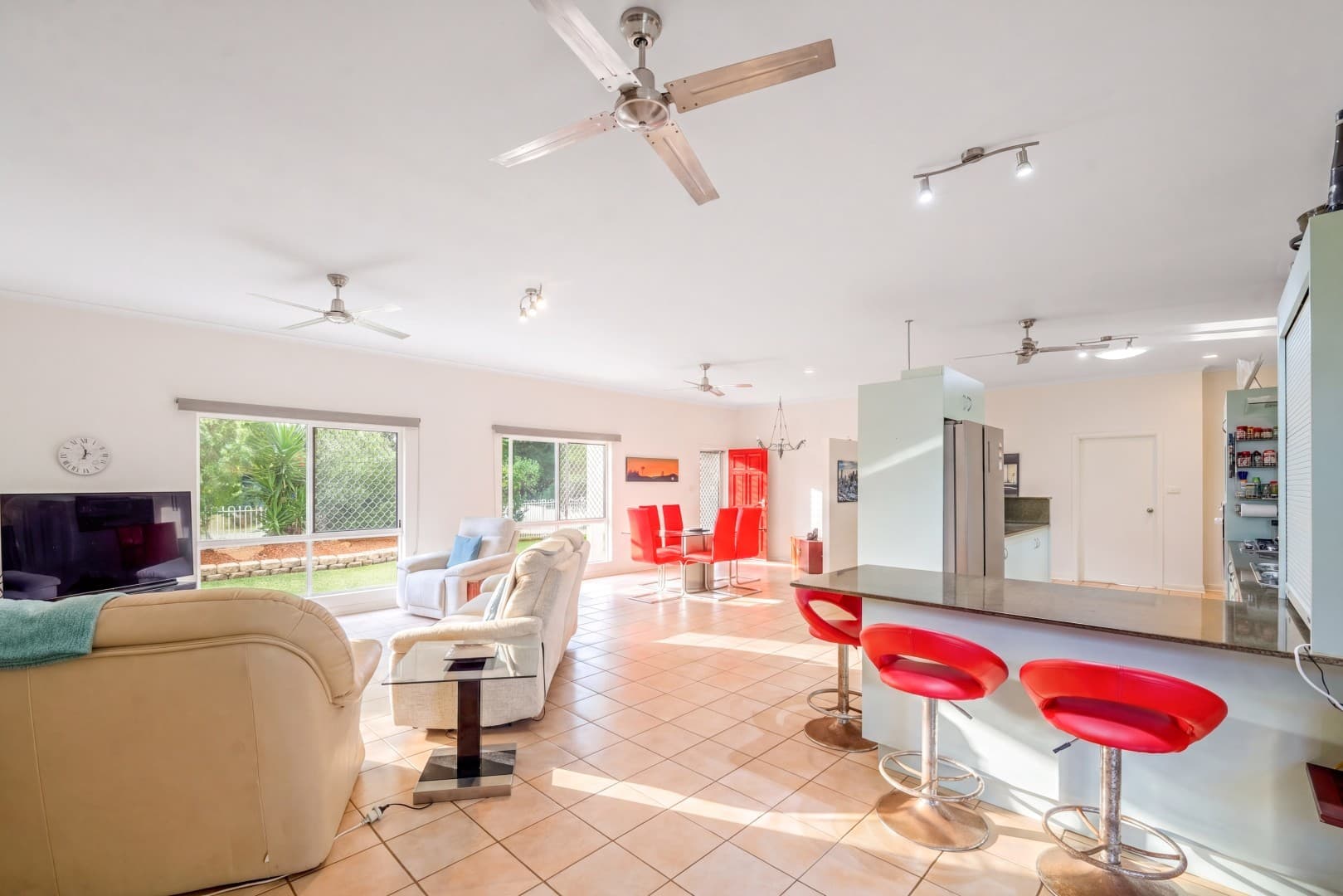 9 Gerbera Street, Holloways Beach, Holloways Beach - Thumbnail 6