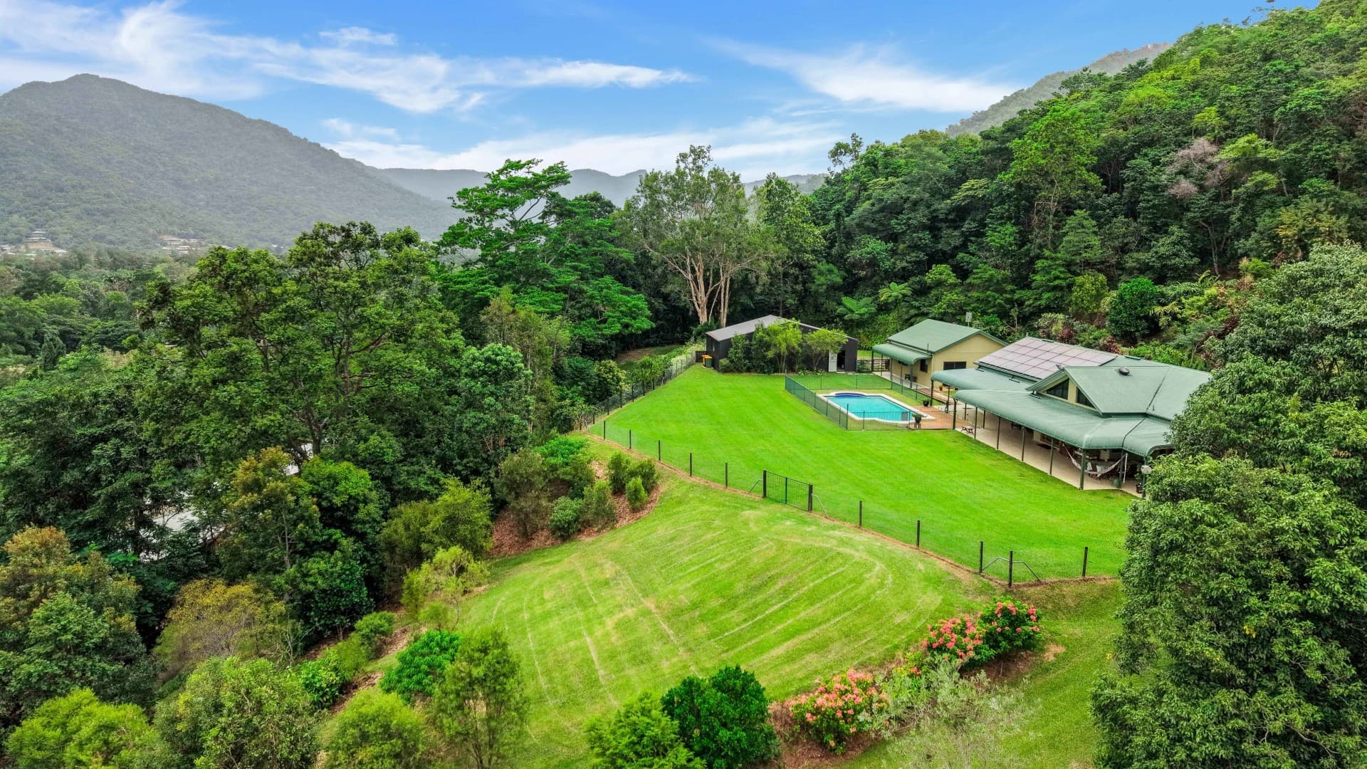 15 Esterina Close, Redlynch, Redlynch - Thumbnail 3