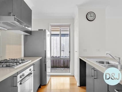 3 Rankin Close, Lynbrook - Thumbnail 3