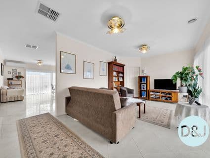 3 Campion Walk, Lynbrook - Thumbnail 5