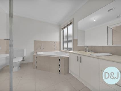 22 Dan Morgan Drive, Cranbourne East - Thumbnail 6