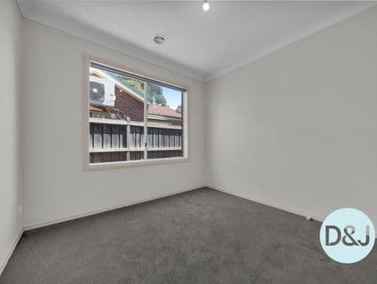 22 Dan Morgan Drive, Cranbourne East - Thumbnail 8