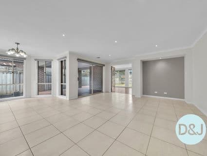 32 Mccallum Drive, Cranbourne East - Thumbnail 3