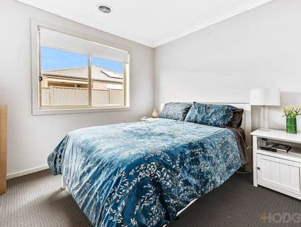 127 Elmslie Drive, Cranbourne East - Thumbnail 7