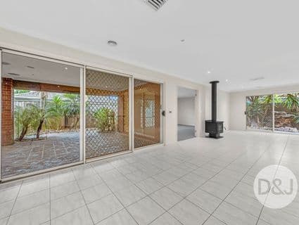 16 Dryandra Place, Cranbourne - Thumbnail 6