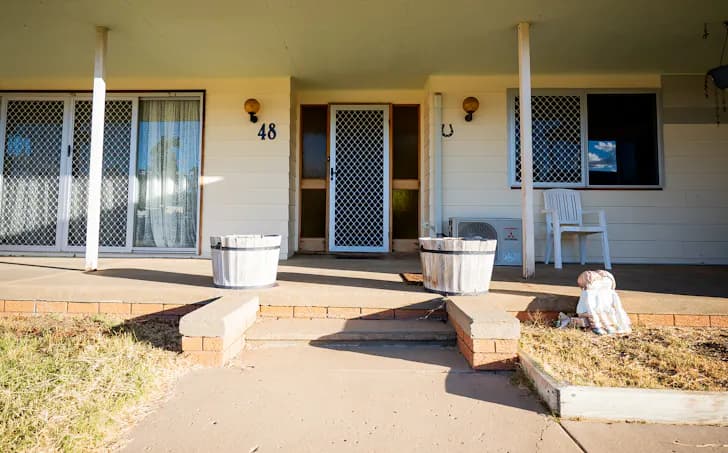 48 Taylor Street, Roma, QLD, 4455, Roma - Thumbnail 2
