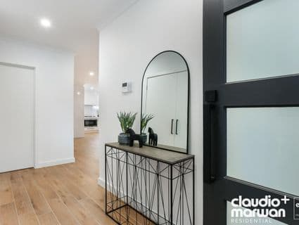 51 Sutherland Street, Hadfield - Thumbnail 2