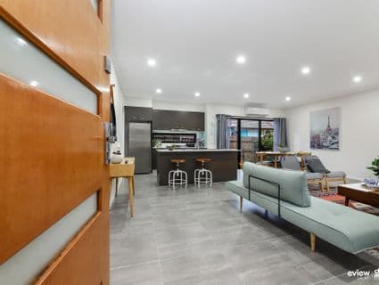 2/74 Melbourne Avenue, Glenroy - Thumbnail 2