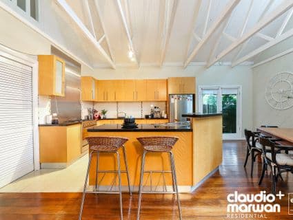 8 Neil Street, Hadfield - Thumbnail 5